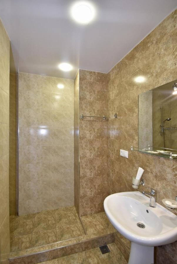 Rent Inn Yerevan On Koghbaci Street Extérieur photo